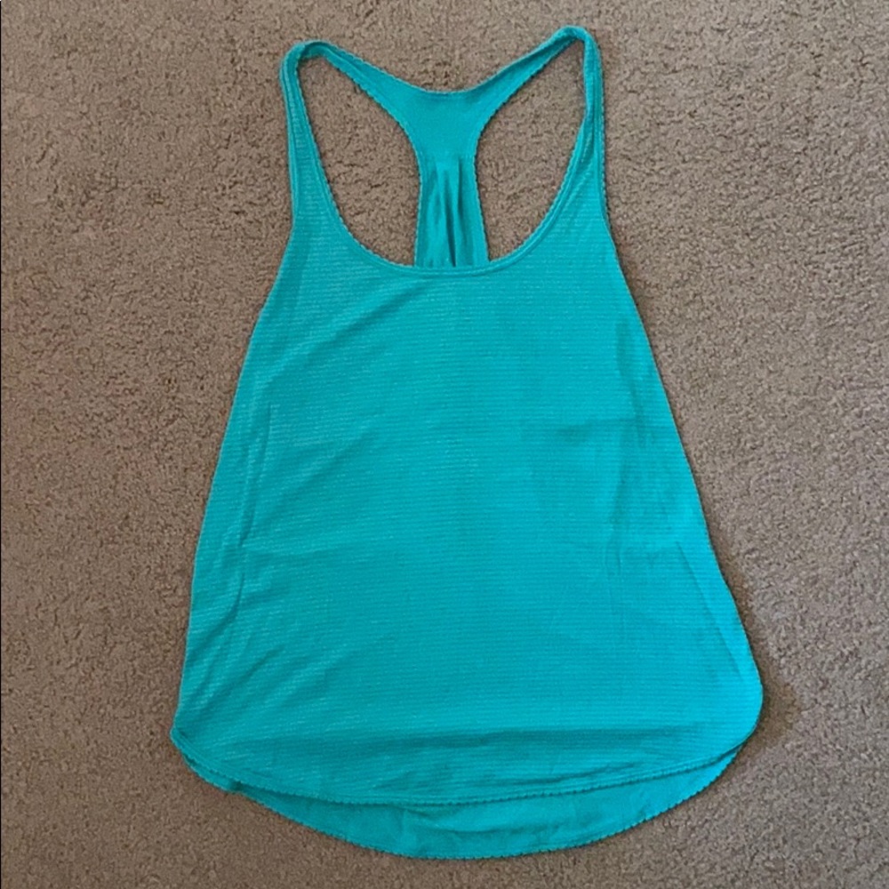 Lululemon tank size 6 (small)